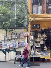 Vintage Vibes & Streetwise Sides : Georgetown 