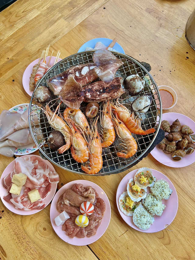 ท่าจีน หมูกระทะ ทะเลเผา บุฟเฟ่ต์ที่ยกทะเลมาให้แล้ว