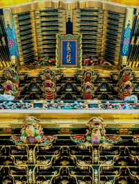 The most ornate structure in Japan : The Yomeimon gate