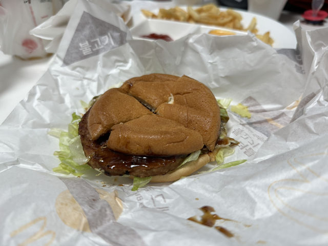 🍔 Same Fries, Local Flavor: Sampling Korea-Only McD’s at Seoul Station