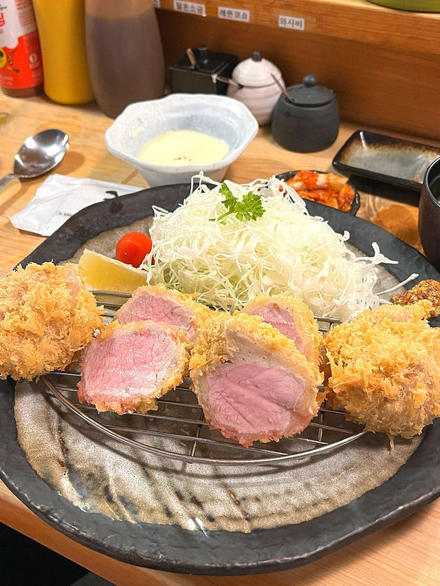 웨이팅만 4시간해서 먹는 부산 레전드 돈카츠