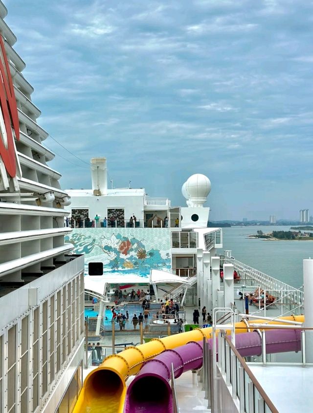 🚢✨ Genting Dream Cruise – Fun, Food & Ocean Views! 🌊🍽️