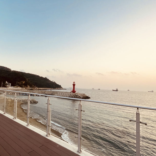 Jungni Harbor Lighthouse, Busan: A Charming Beacon in a Local Harbor