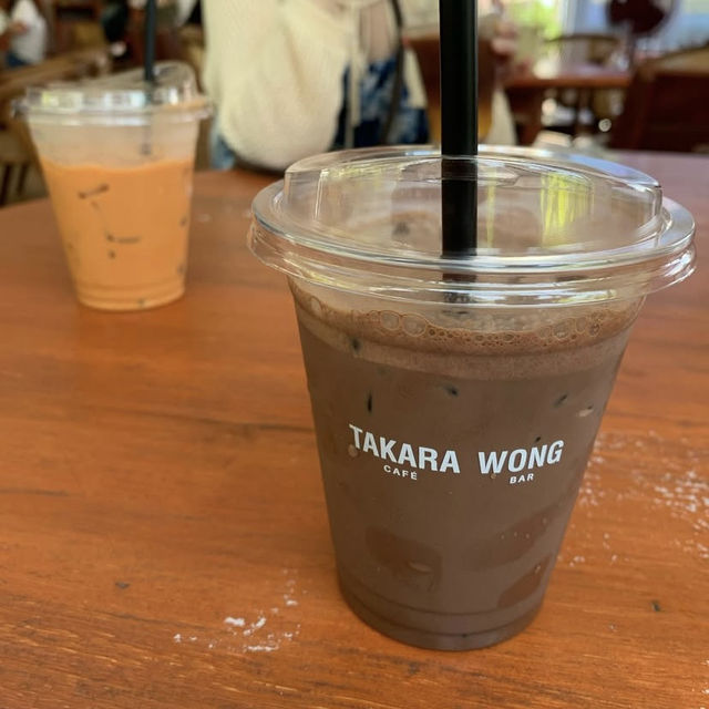 TAKARA Cafe & Wong Bar (หรือ Café TAKARA WONG)  TAKARA Cafe & Wong Bar (หรือ Café TAKARA WONG)