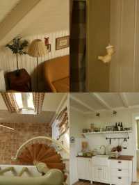 Camelia Room