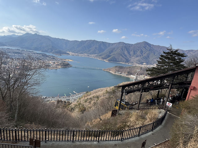 🏞️✨河口湖小旅行｜富士山的藍與金🌟