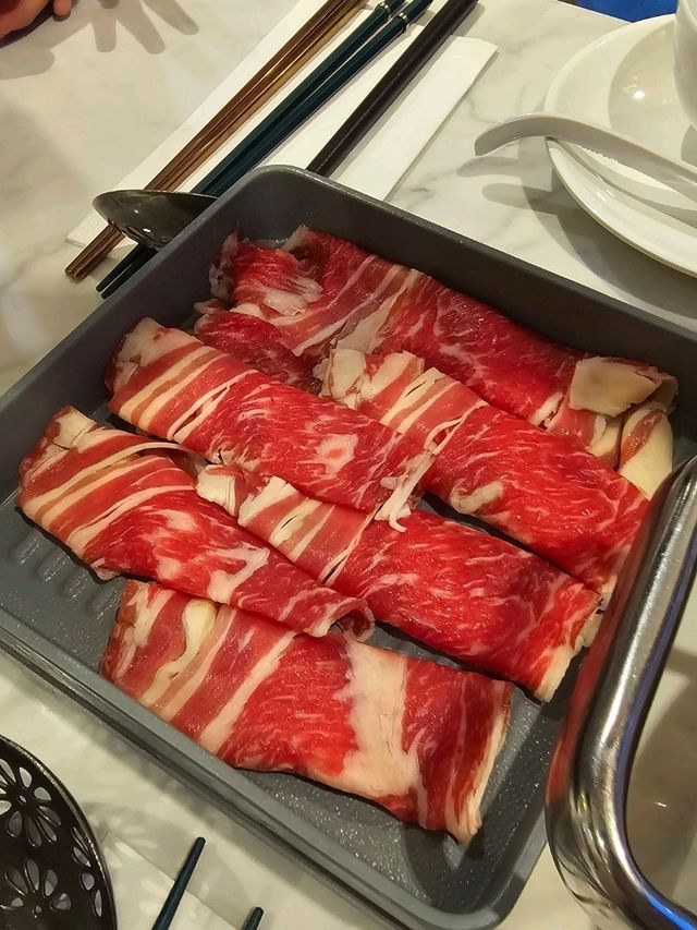 泰式火鍋，熟食飲品超豐富
