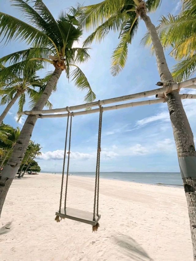 Sun and Serenity at Alona Beach