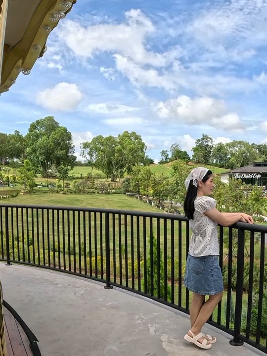 The chalet cafe' คาเฟ่กลางหุบเขา