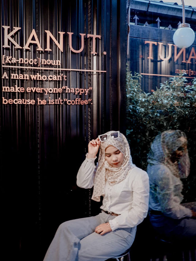 Kanut House (คณุตม์ เฮาส์)