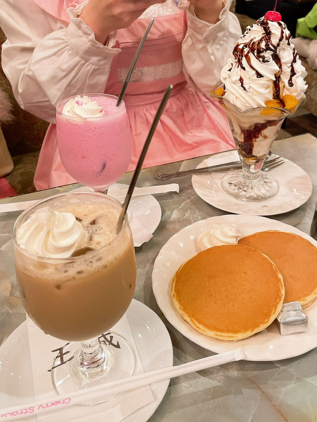 【東京/上野】レトロでエモすぎる純喫茶「珈琲 王城」🍨