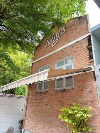 Toby’s คาเฟ่ในสุขุมวิท 38 สวยมาก vibe อย่างดี