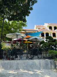 A Pop of Colour in the Heart of Malacca