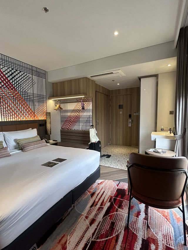 Decent no-frills stay at Mercure Surawong