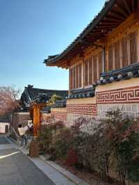 Explore Old Seoul in Bukchon Hanok Village