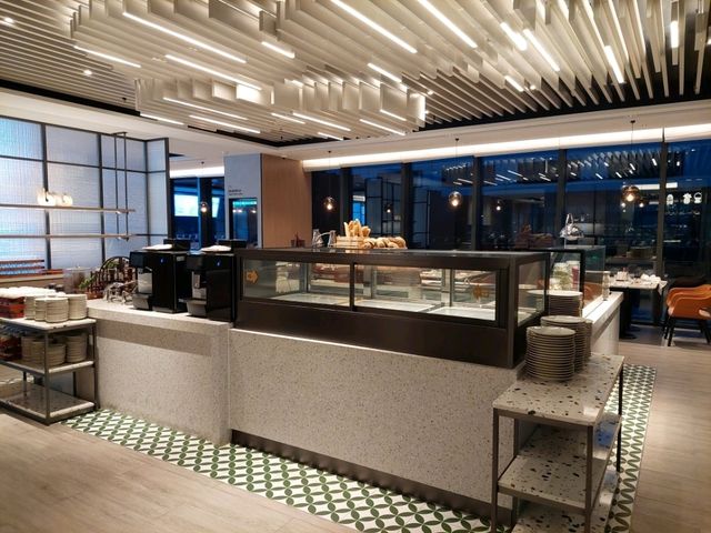 上海浦東機場假日飯店