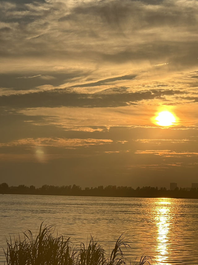 Where Rivers Kiss: Sunset Serenity At Yuzui Lighthouse 