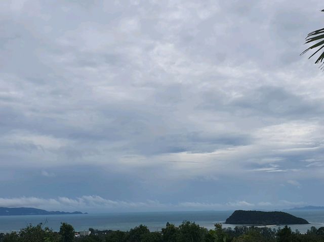 Koh Phanvan: Dhiva's Splig Personality—From Waterfall Vipassana To Full Moon Fire