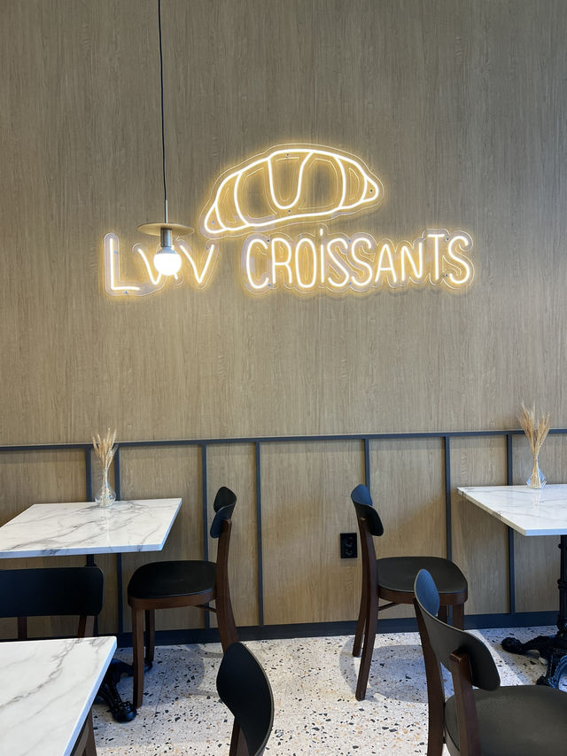 크로아상 맛집 Lviv Croissants
