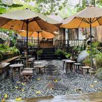 ☕ Hidden Charm in Danang — Amee Café, Where Every Corner Tells a Story