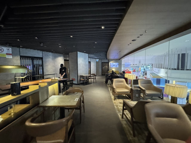 🛫 Plaza Premium Lounge @ KLIA Terminal 2 – Beautiful Lounge, But Watch the Location