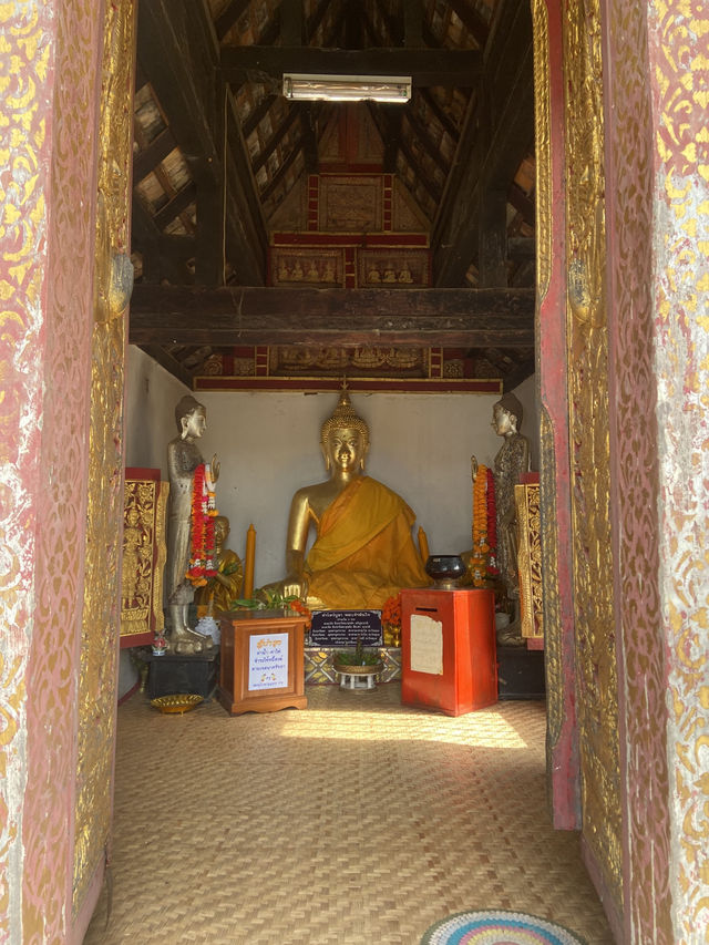 วัดพระพุทธบาทตากผ้า