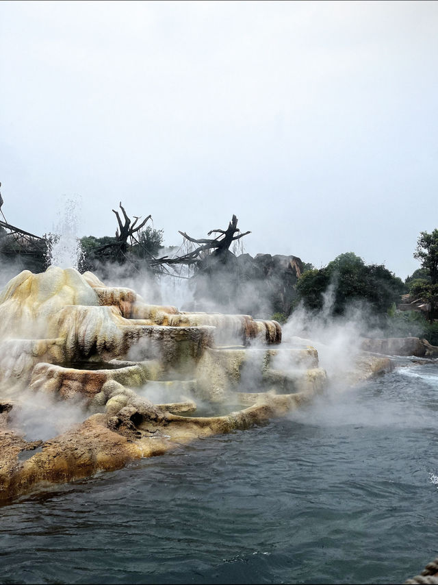 รีวิวเครื่องเล่นสุดหวาดเสียว Roaring Rapids 🎟️