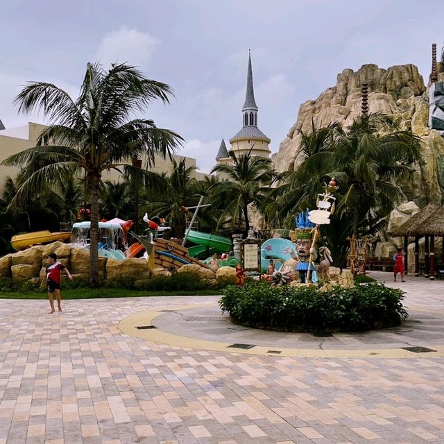 VinWonders Wave Park & Water Park