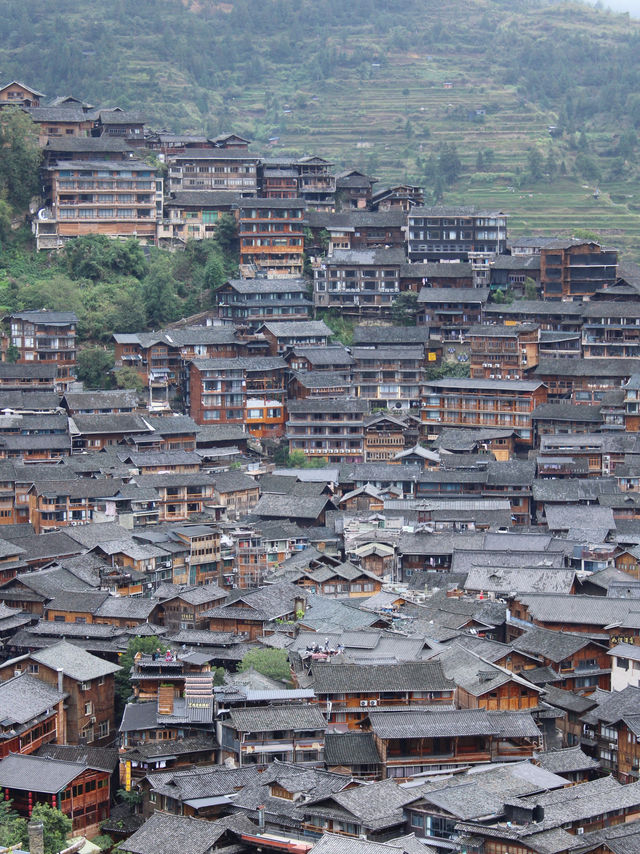 Lookout Above the Sea of Clouds: How Xijiang Turns Time into Landscape