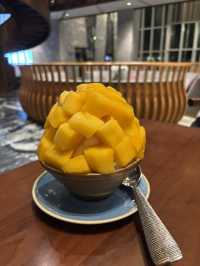 망고빙수가 유명한 푸꾸옥 유명 호텔🤣