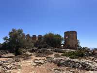 Stunning viewpoint and ancient castle in Loutro