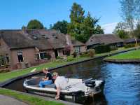 Giethoorn: A Unique Boating Experience