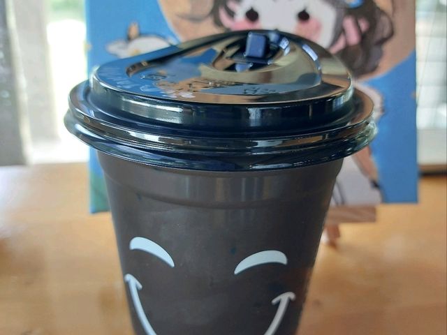 outlive cafe