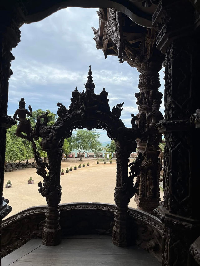🛕 The Sanctuary of Truth – Pattaya’s Architectural Wonder 🌅 🛕 The Sanctuary of Truth – Pattaya’s Architectural Wonder 🌅