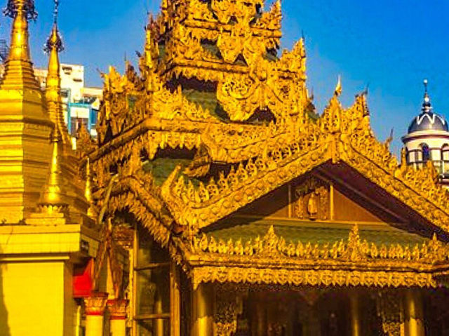 Sule Pagoda