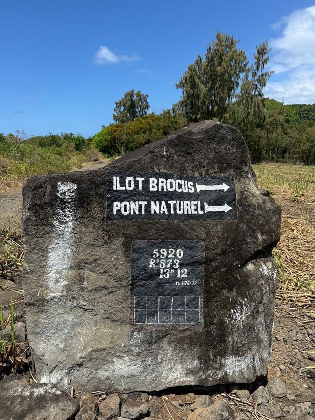 Pont Naturel Mauritius - Geological curiosity