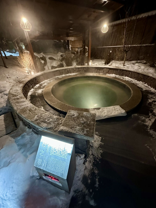 Winter Fun ❄️ Ski by Day, Soak by Night in a Snowy Mountain Retreat