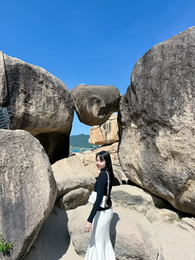 1 Day in Nha Trang: Relaxing and Dining at Famous Spots