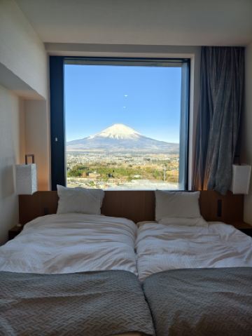 房內富士山景絕美體驗