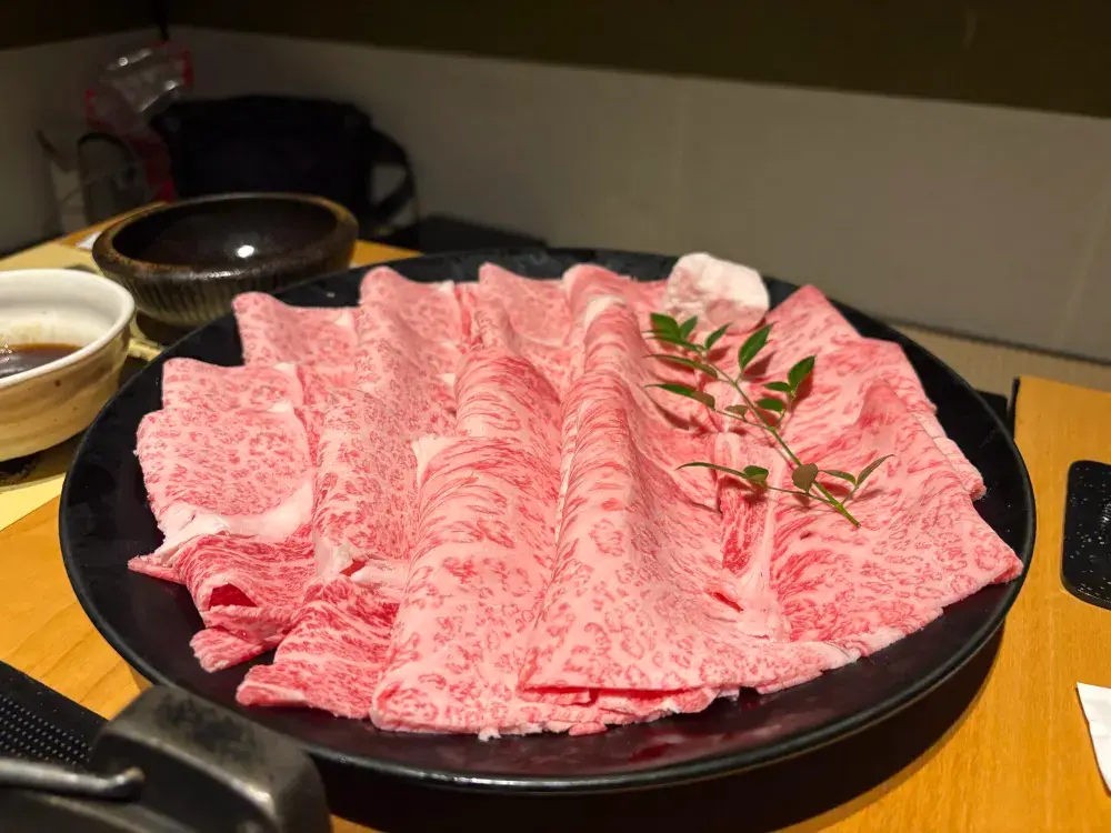 일본에서 처음 맛본 샤브샤브와 스키야키, 아버지의 오감을 사로잡다.