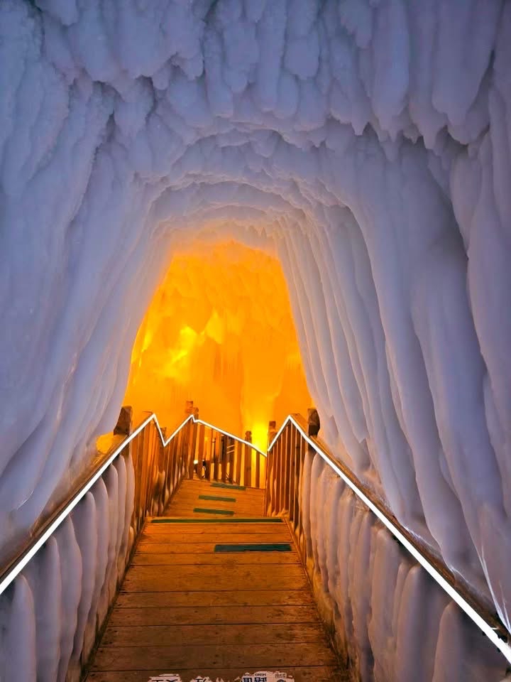 An In-Depth Guide to Ningwu’s 3-Million-Year-Old Ice Cave: A Surreal Journey Through Pastel-Lit Glacial Tunnels