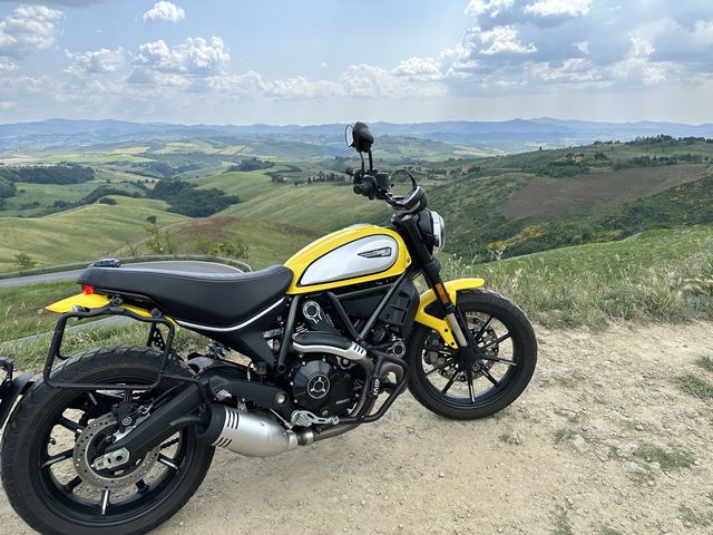 Adventure renting bike 🏍️ and highlights