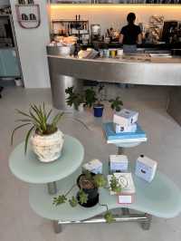 韓国【龍山区】水色×白がとってもかわいいおしゃれカフェ🩵🤍