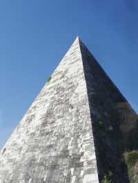 Pyramid of Cestius and authentic food Rome 