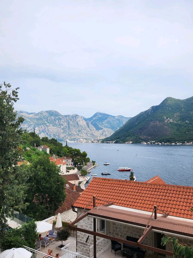 💌If I could step into a postcard, it would be Perast
