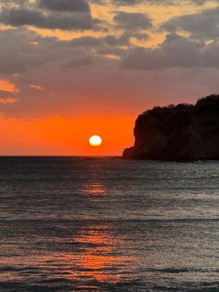 สวรรค์แห่งการเล่นเซิร์ฟที่ซ่อนอยู่🌊