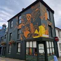 Exploring the Vibes of Brighton's North Laine! 🌈🛍️