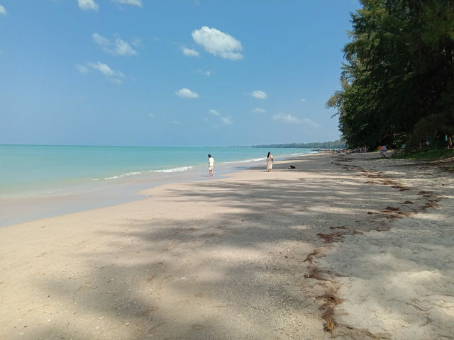 Satifying family vacation in a well managed resort, Khaolak, Thailand.