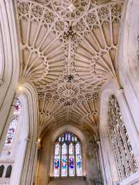 ⛪ Discover Bath Abbey: A Majestic Landmark of History & Architecture ⛪