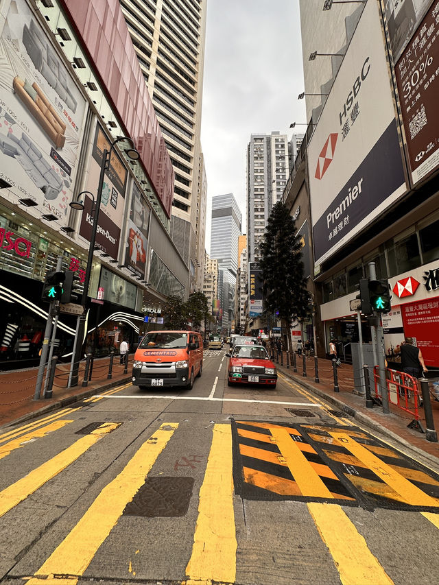 Causeway Bay, Hong Kong’s Ultimate Shopping Destination 💴 🛍️ 🏬 